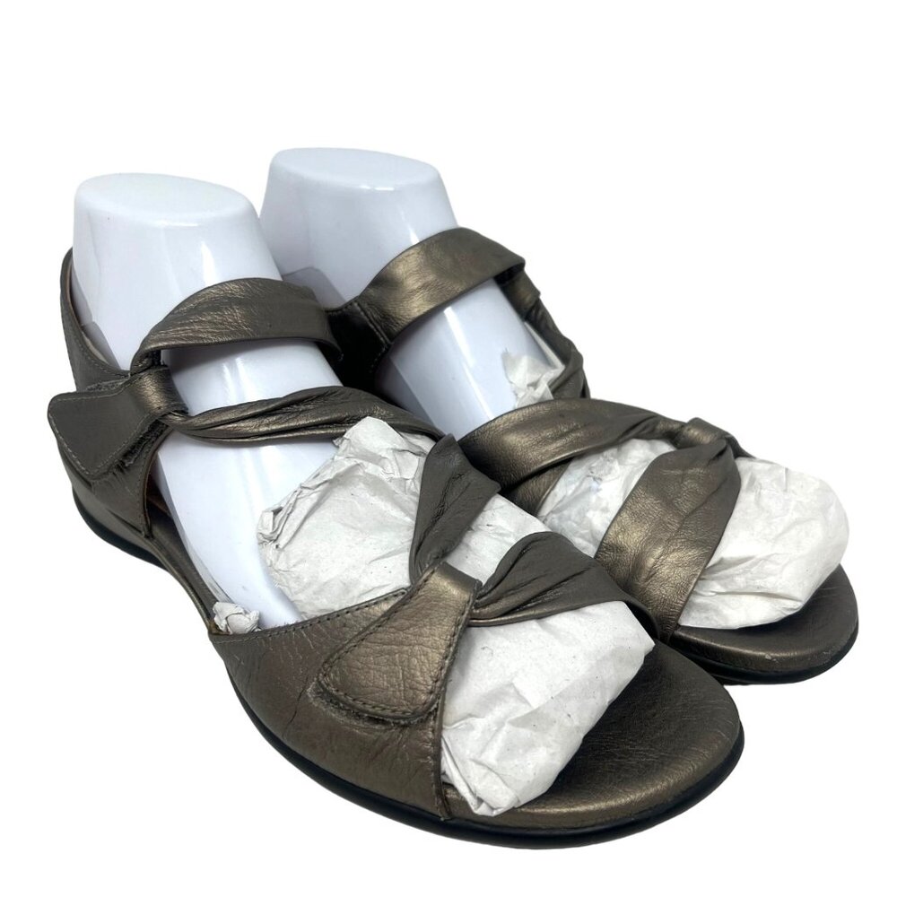 Clarks Artisan Lucena Pewter Leather Strappy‎ 1.5” Wedge Sandals 10M